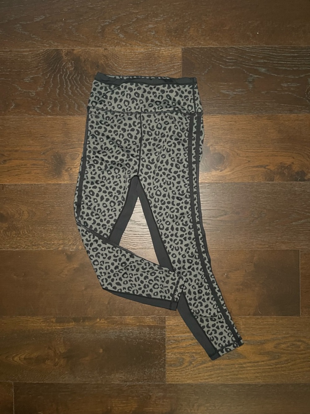 High-Rise Gray Leopard Print Women's Leggings with Black Trim